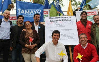 Municipales: Alcaldes y candidatos firman compromiso por la educación pública